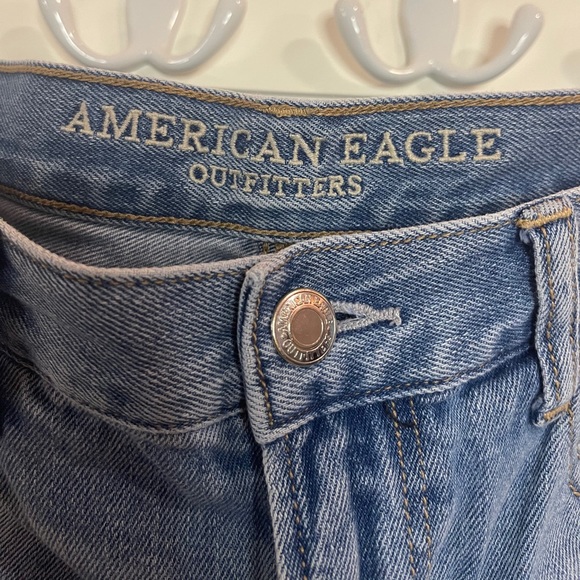 High Rise Mom Jeans Light Blue Wash with Rips - Picture 2 of 6